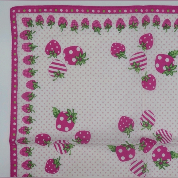 *RARE* Vintage Betsey Johnson Designer Scarf 💎 Ivory Pink Strawberry Embroidery - Picture 7 of 8